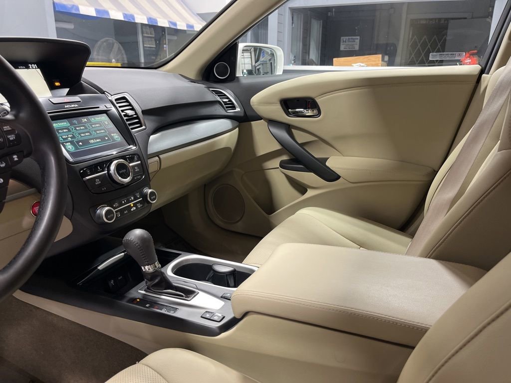 Used 2016 Acura RDX AWD w/ Advance Package image 18