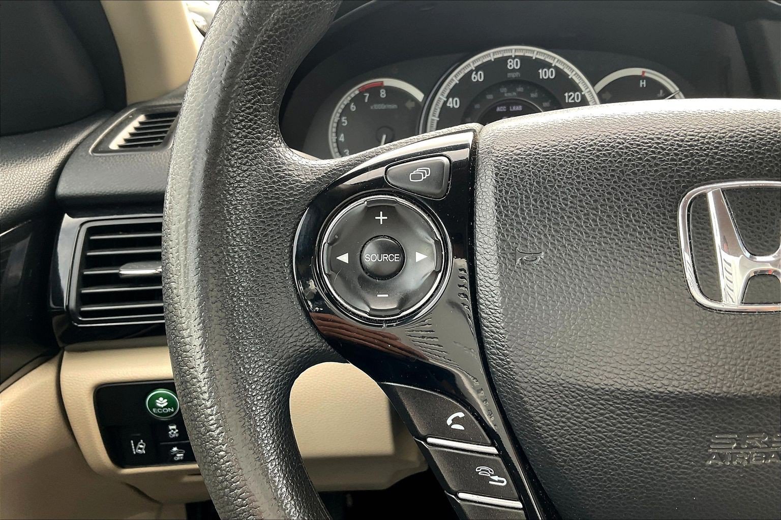 Used 2016 Honda Accord LX image 11