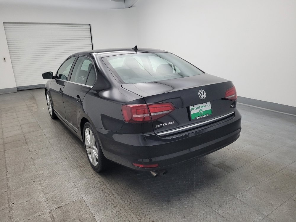 Used 2017 Volkswagen Jetta SEL Premium image 5