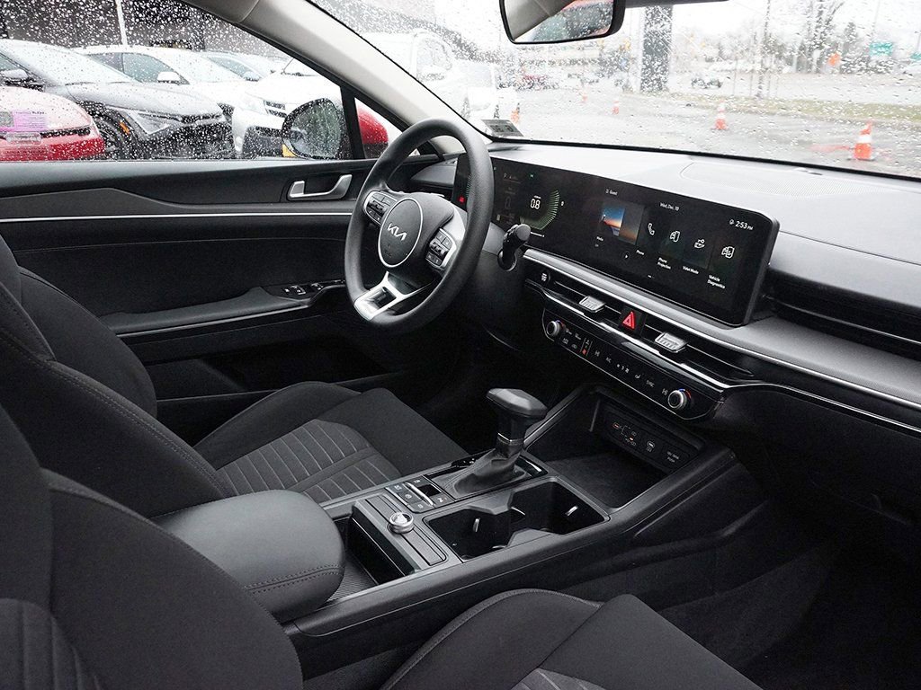Used 2025 Kia K5 LXS image 26