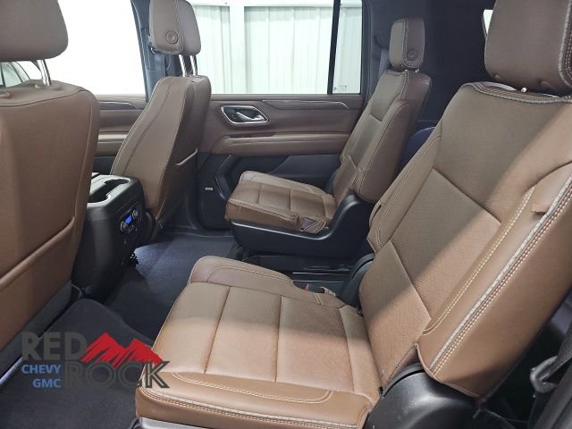 Used 2023 Chevrolet Suburban High Country AWD/4WD image 20