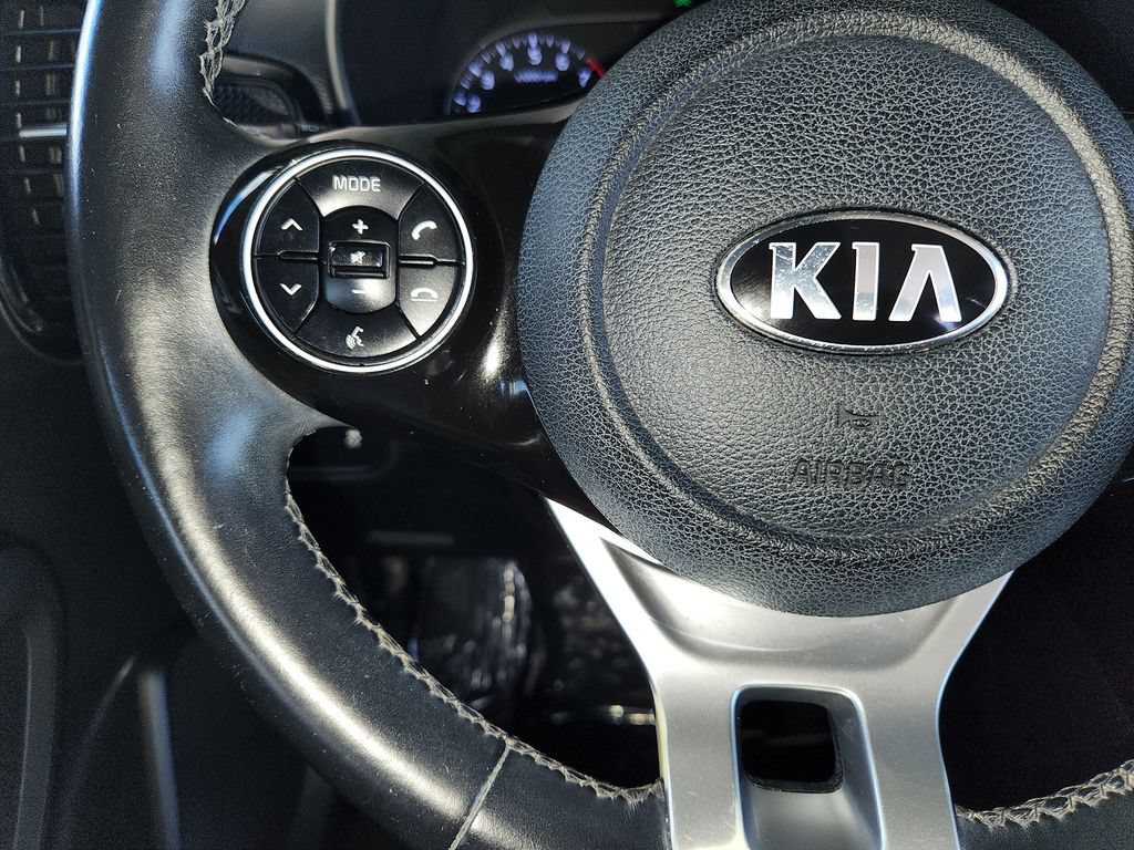 Used 2020 Kia Soul EX w/ Option Group 015 FWD image 24
