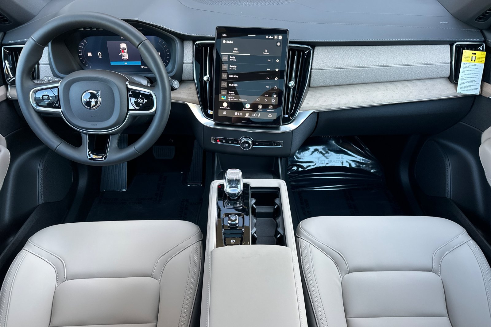 New 2027 Volvo XC90 B6 Plus AWD/4WD image 10