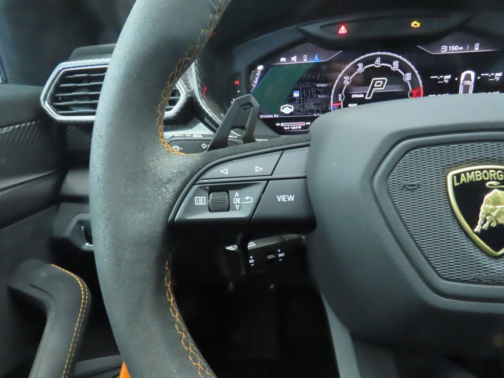 Used 2024 Lamborghini Urus Performante image 11