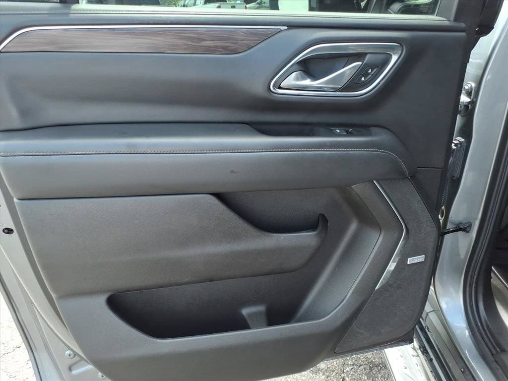 Used 2021 Chevrolet Suburban LT w/ Rear Media and Nav Package AWD/4WD image 19