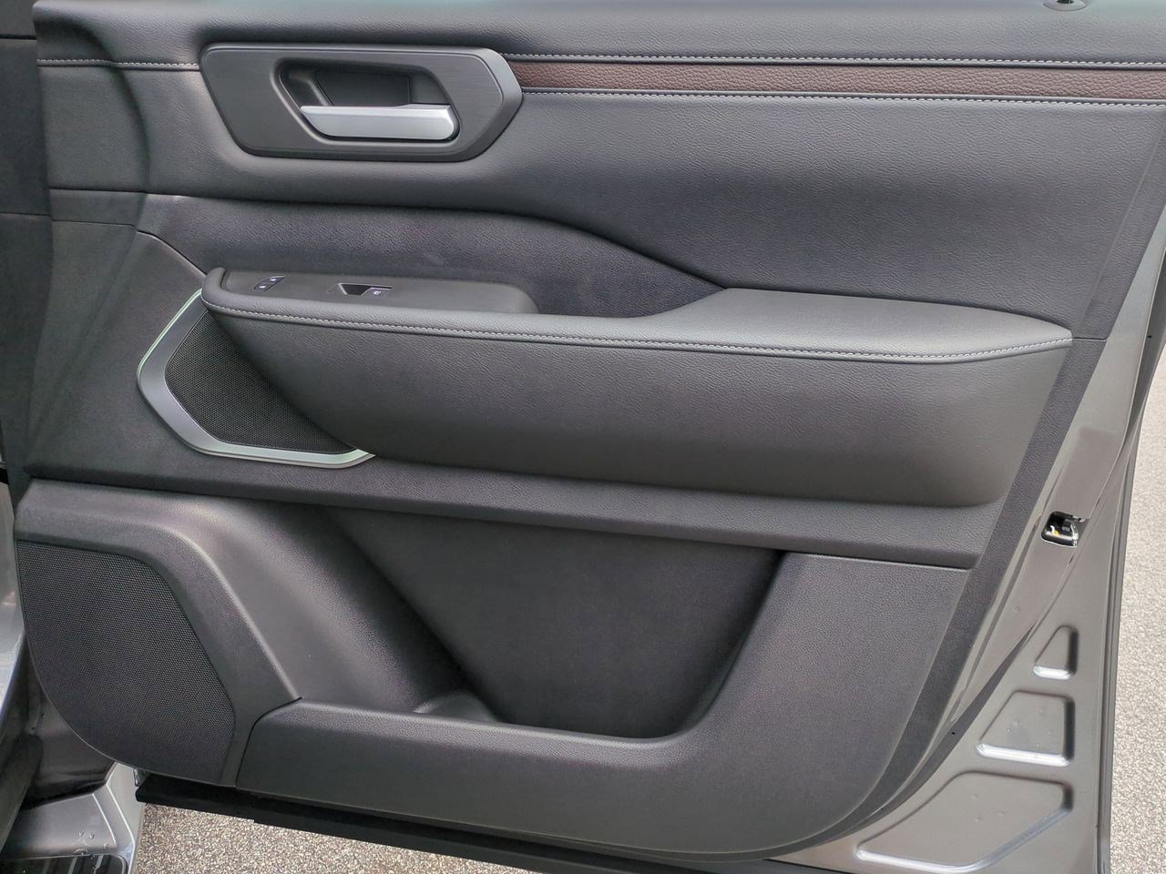 New 2025 Nissan Armada Platinum Reserve image 41