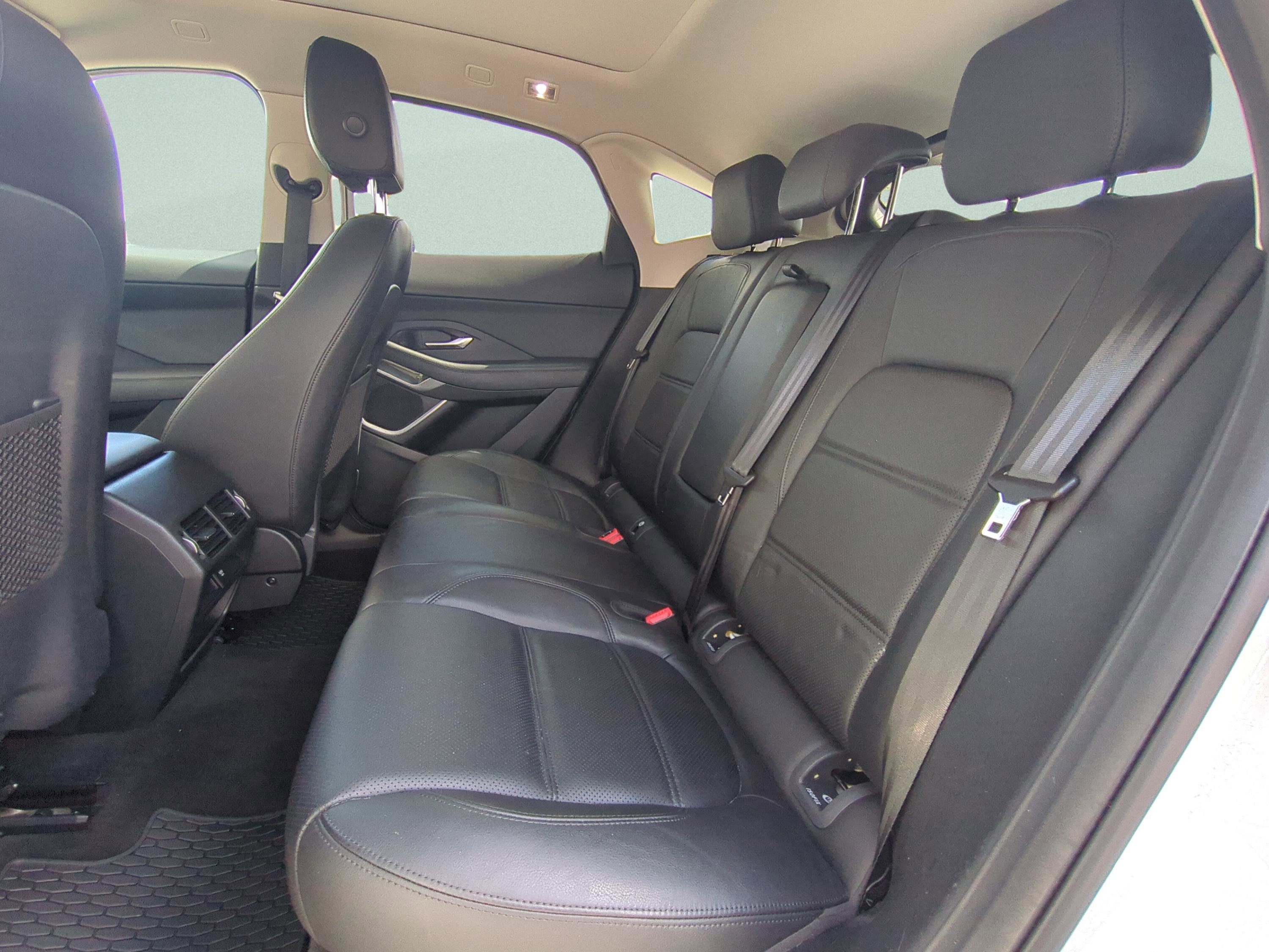 Used 2020 Jaguar E-PACE SE image 13