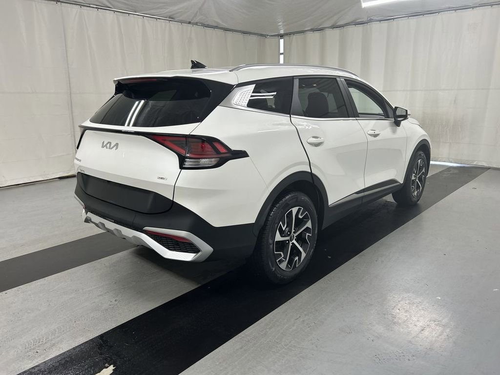 Certified 2023 Kia Sportage EX image 2