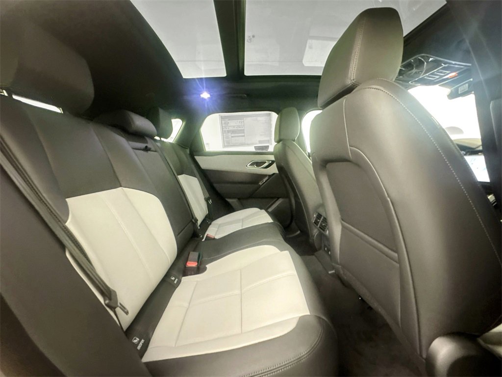 New 2026 Land Rover Range Rover Velar Dynamic SE image 27