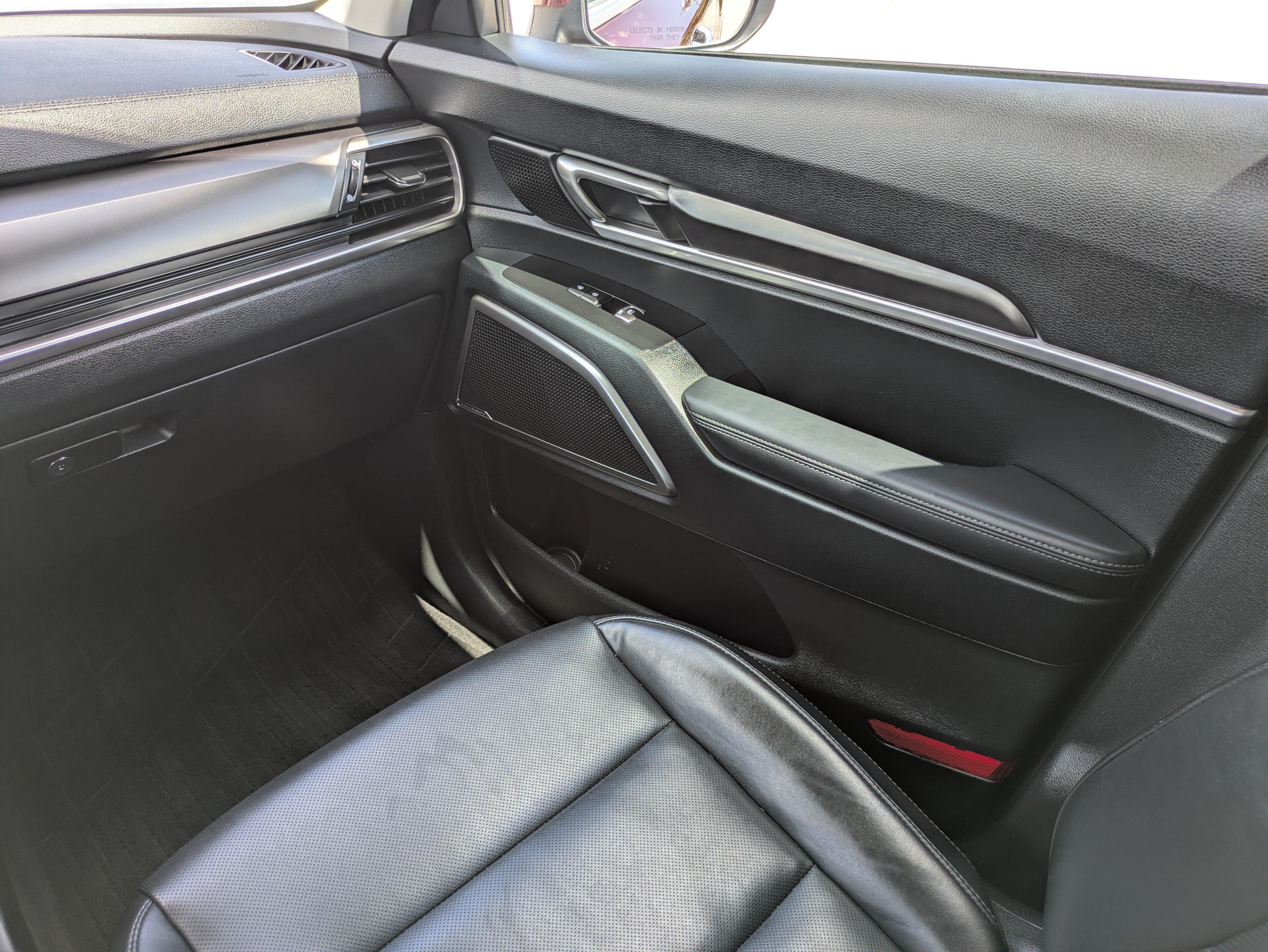 Certified 2024 Kia Telluride S w/ S Sunroof Package FWD image 17