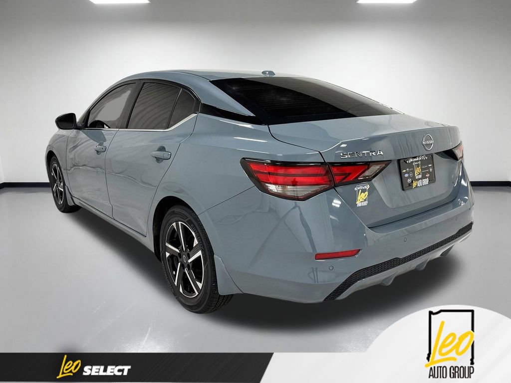 Used 2025 Nissan Sentra SV FWD image 10