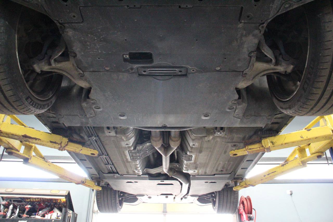 Used 2010 Nissan GT-R Premium image 95