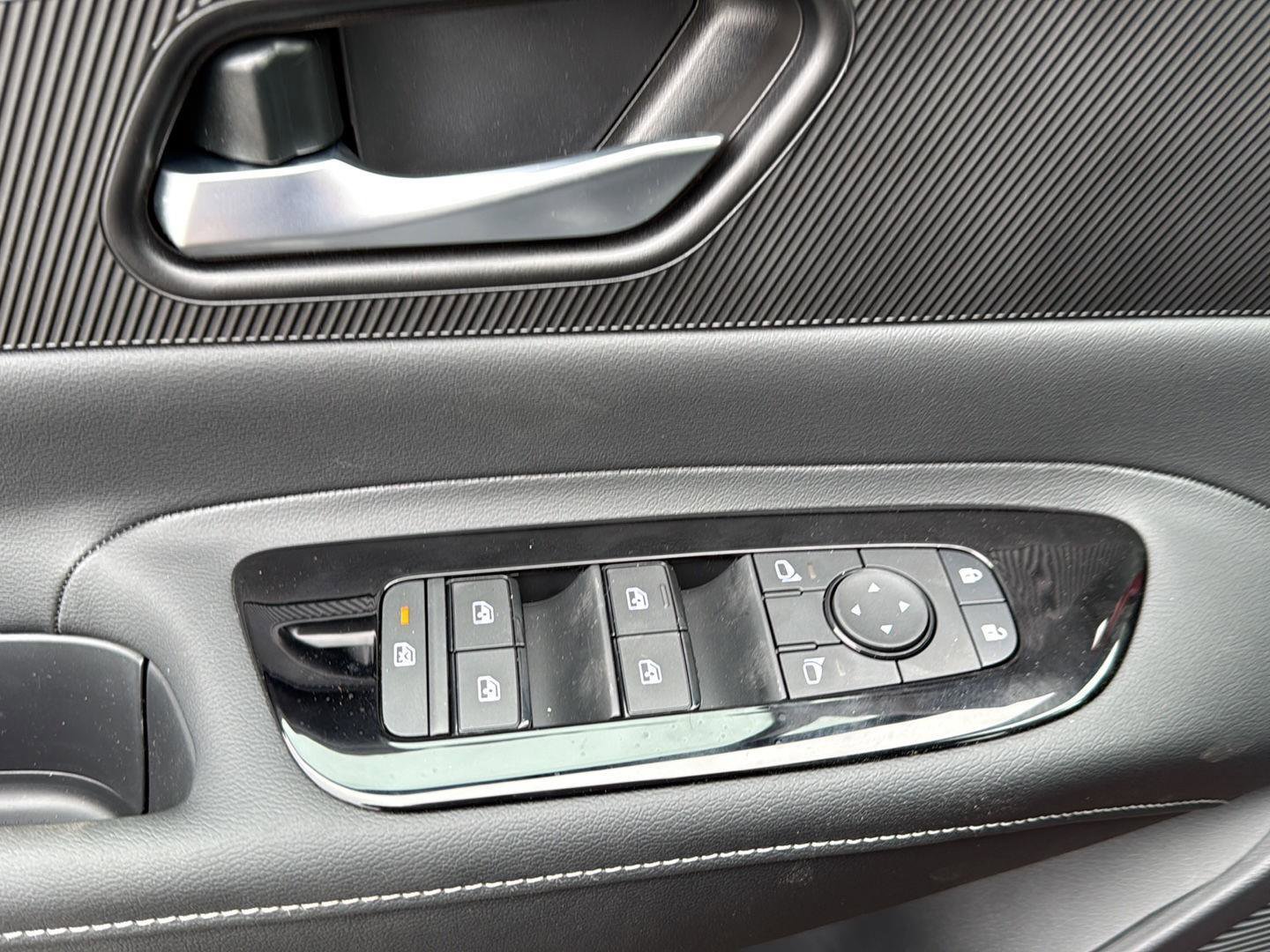 New 2026 Nissan Murano SV AWD/4WD image 10