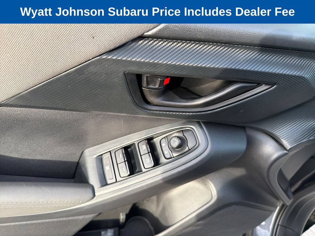 Used 2024 Subaru Crosstrek 2.0i Premium AWD/4WD image 17