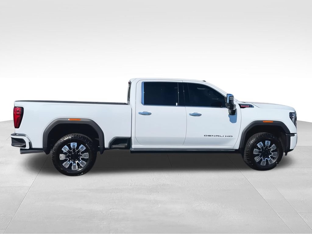 Used 2026 GMC Sierra 2500 Denali w/ Denali Reserve Package AWD/4WD image 9