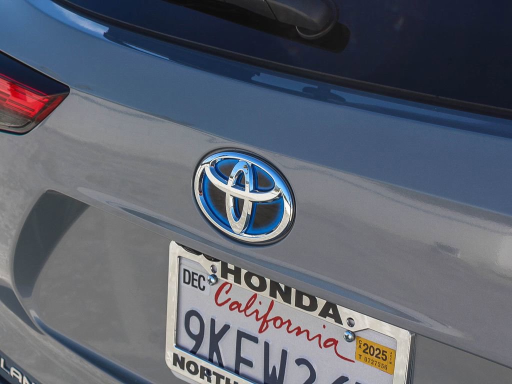 Used 2023 Toyota Highlander Bronze Edition image 8