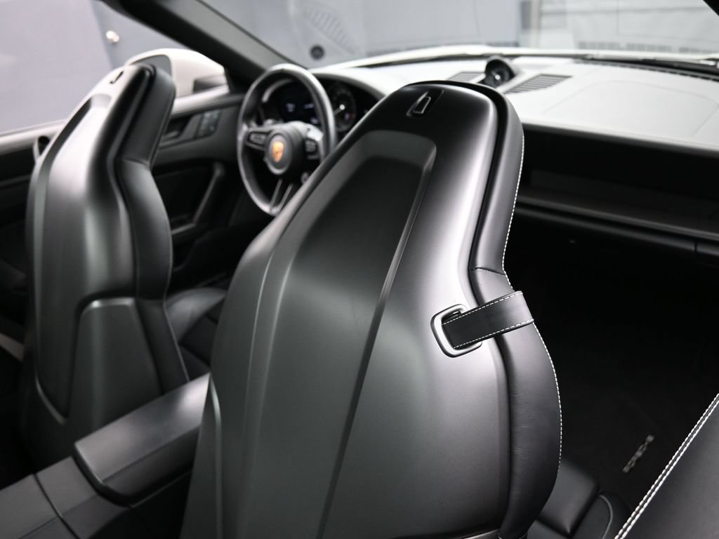 Certified 2023 Porsche 911 Targa 4 GTS AWD/4WD image 25