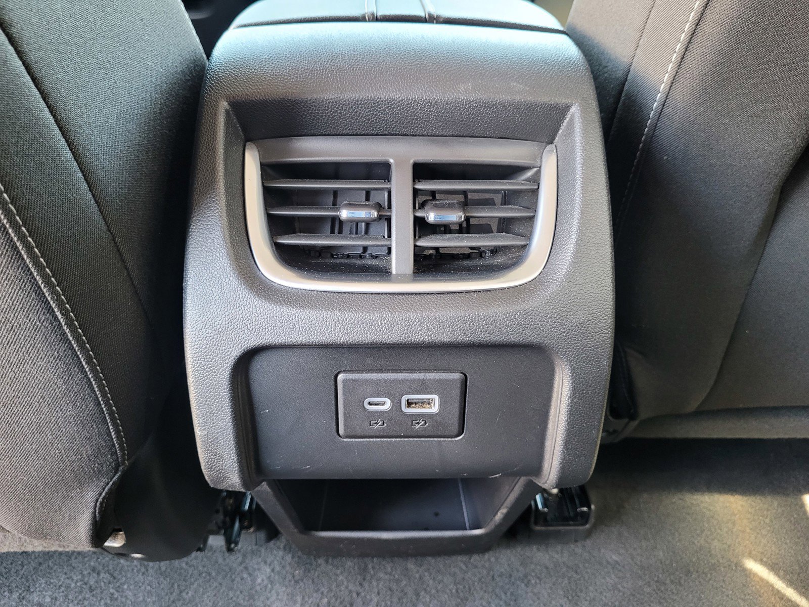 Used 2025 Chevrolet Blazer LT AWD/4WD image 15