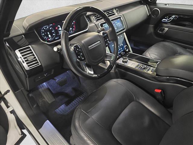 Used 2020 Land Rover Range Rover HSE image 18