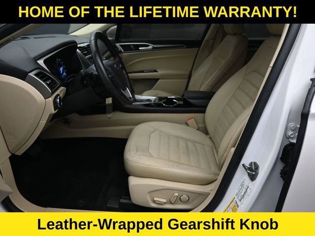 Used 2016 Ford Fusion SE w/ Equipment Group 202A AWD/4WD image 14