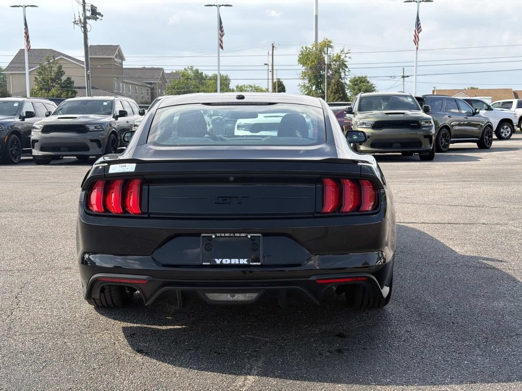 Used 2020 Ford Mustang GT w/ Black Accent Package RWD image 6