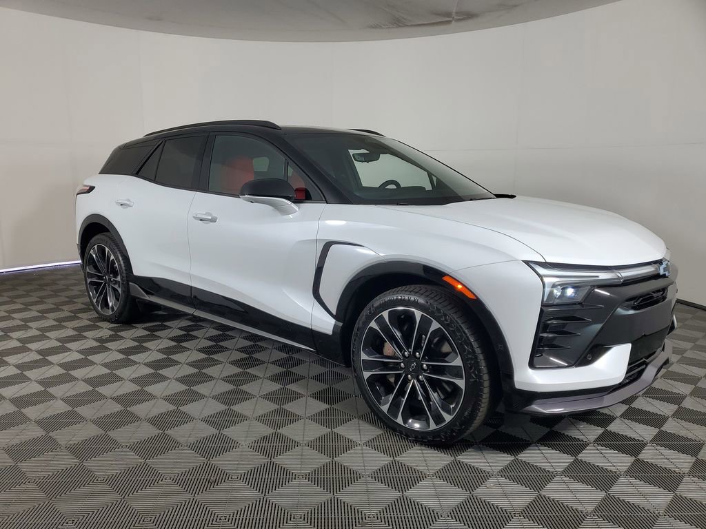New 2026 Chevrolet Blazer EV SS w/ Performance Package AWD/4WD image 2