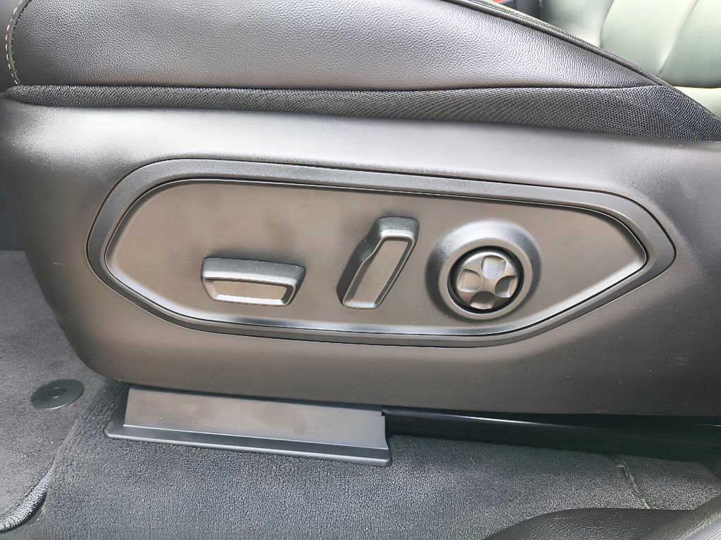 New 2026 Jeep Grand Cherokee Limited image 15