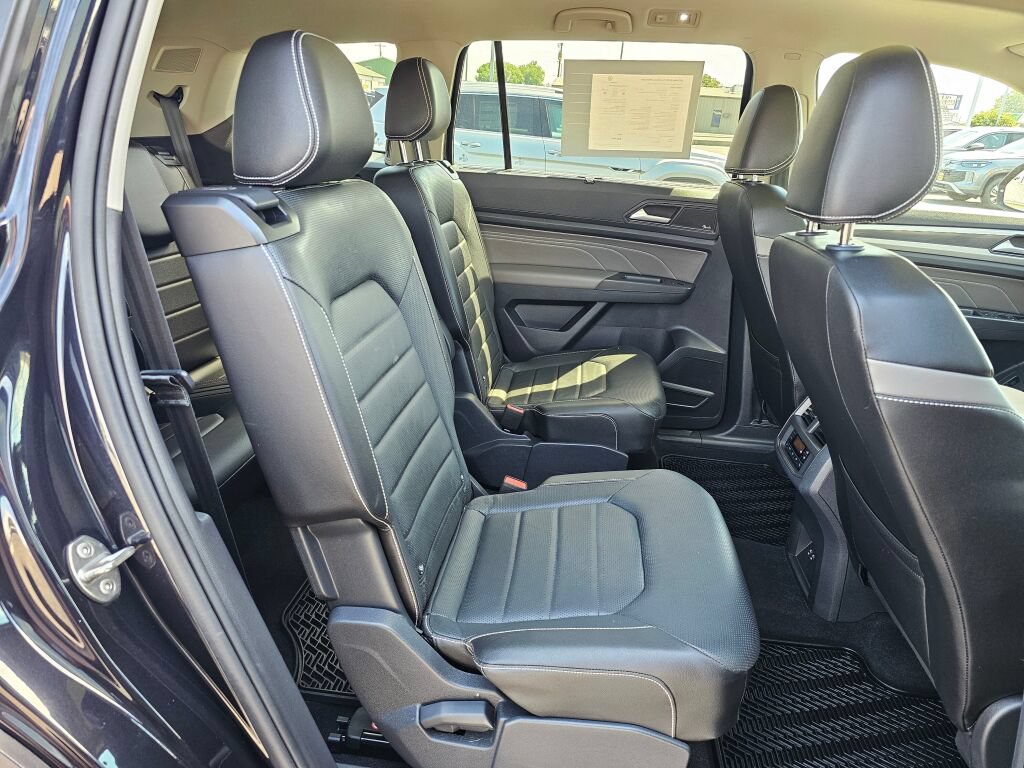 Certified 2023 Volkswagen Atlas SEL Premium AWD/4WD image 13
