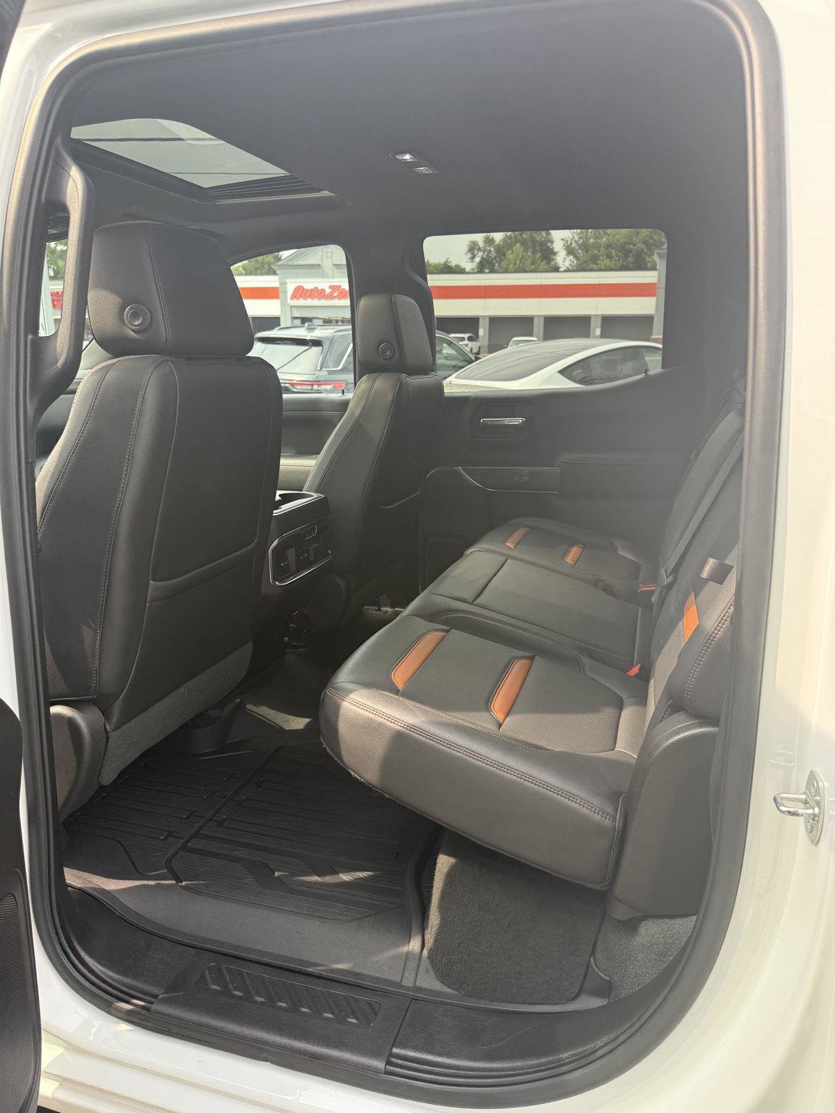 Used 2019 GMC Sierra 1500 AT4 w/ Technology Package AWD/4WD image 36