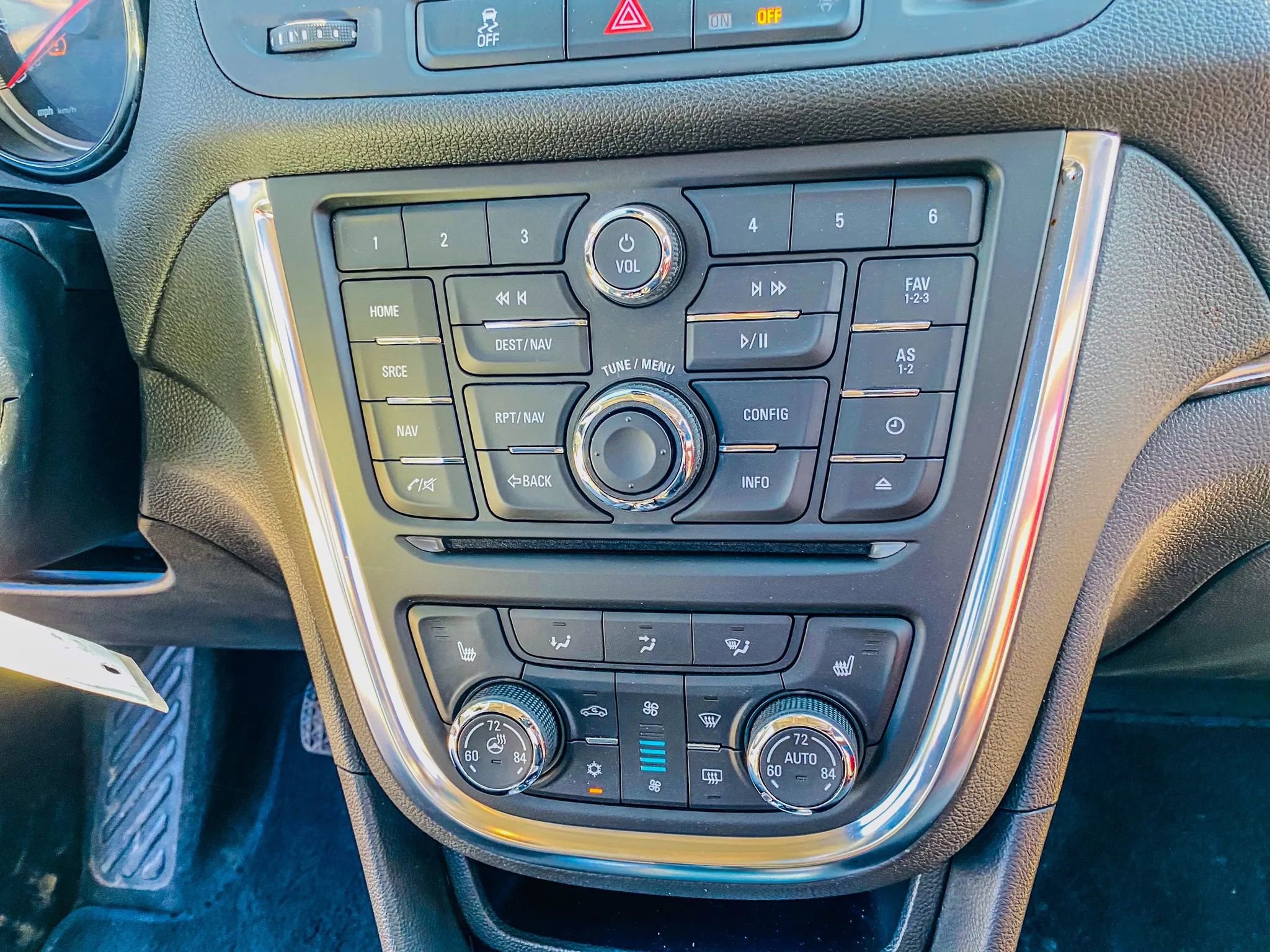 Used 2015 Buick Encore Leather w/ Experience Buick Package image 23