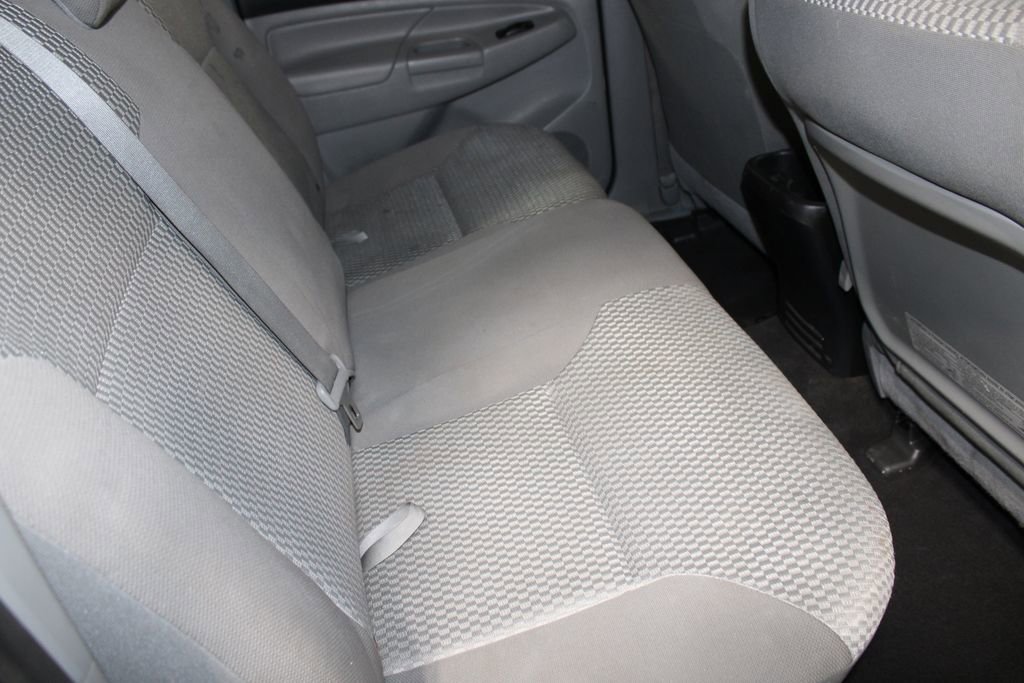 Used 2014 Toyota Tacoma 2WD Double Cab image 26