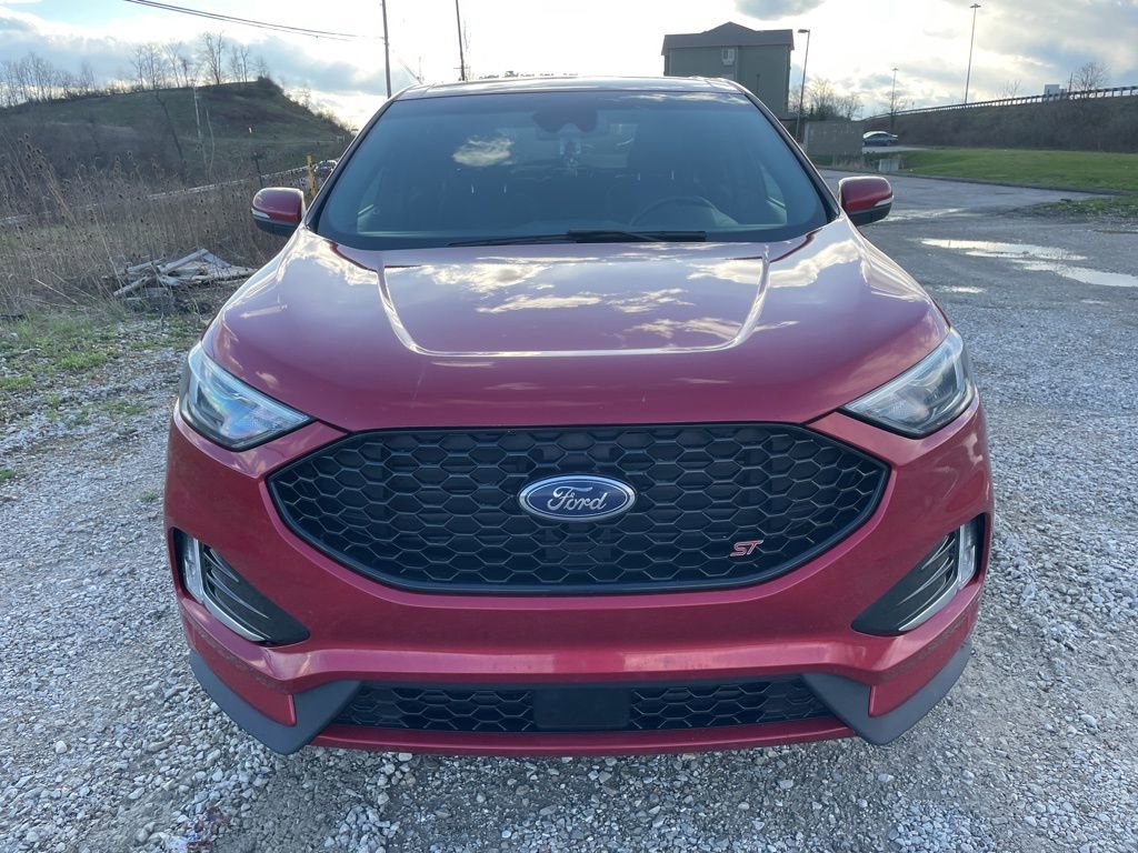 Used 2020 Ford Edge ST w/ Cold Weather Package image 2