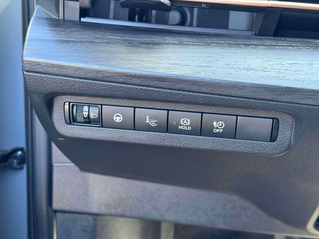 Certified 2024 Nissan Ariya ENGAGE e-4ORCE image 19