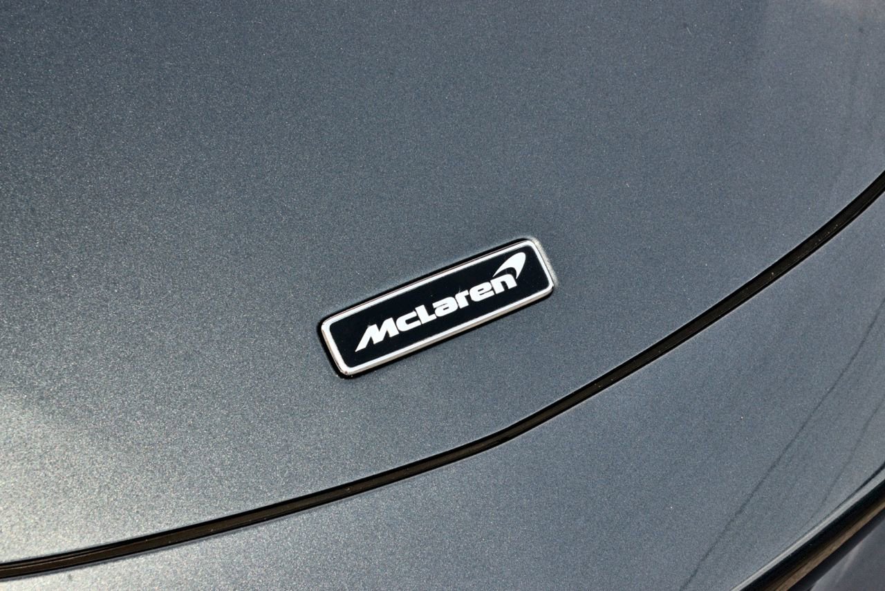 Used 2020 McLaren 600LT Spider RWD image 21