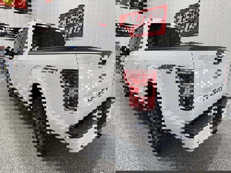 Used 2018 Ford F150 XLT w/ Equipment Group 302A Luxury image 15