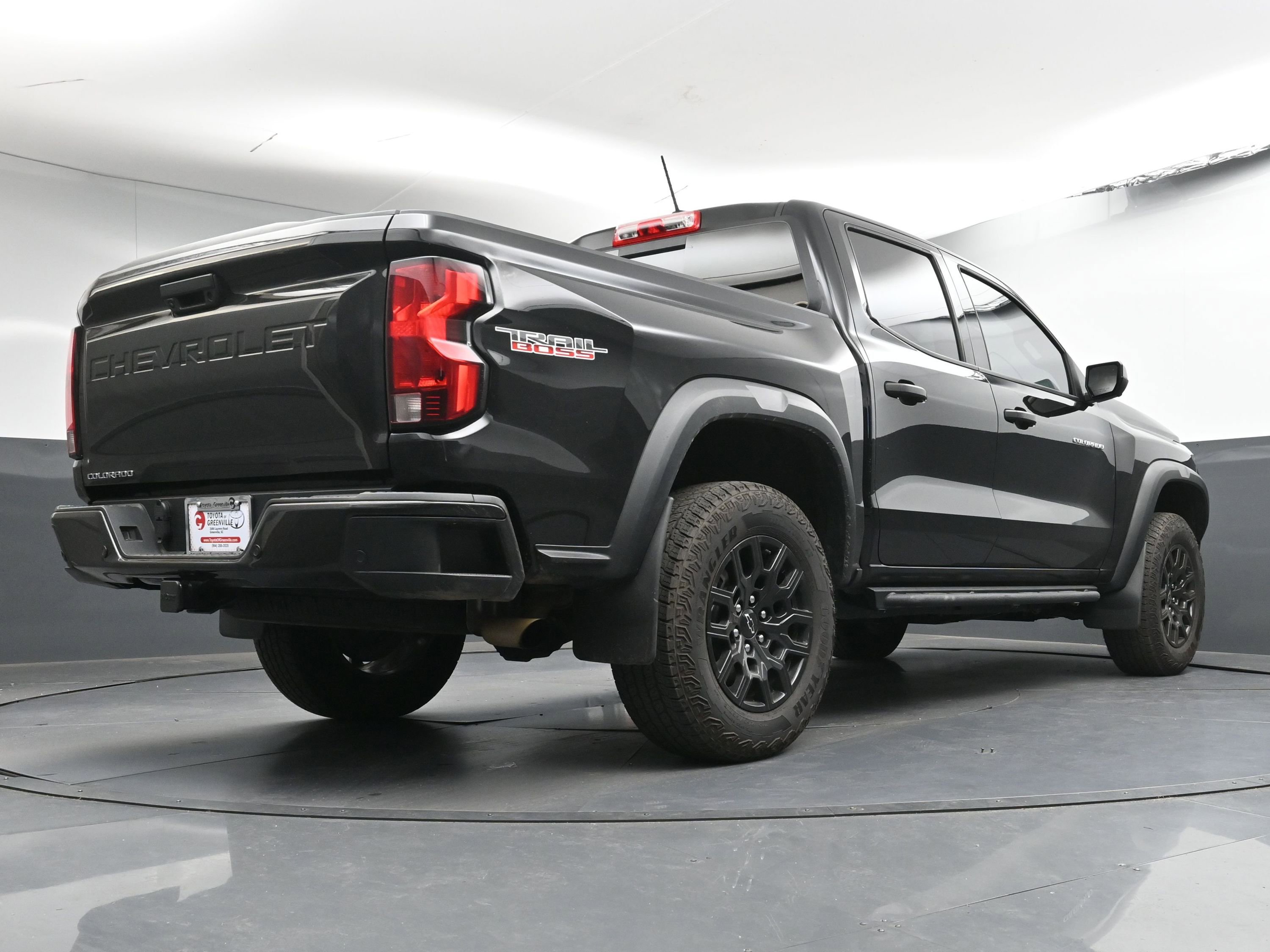 Used 2024 Chevrolet Colorado Trail Boss w/ Technology Package image 26