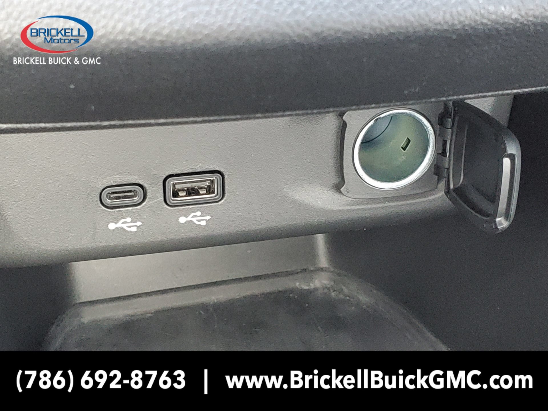 New 2026 Buick Envista Sport Touring FWD image 29