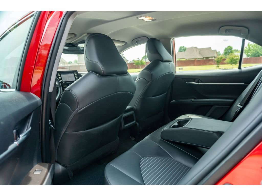 Used 2022 Toyota Camry SE w/ Convenience Package FWD image 13