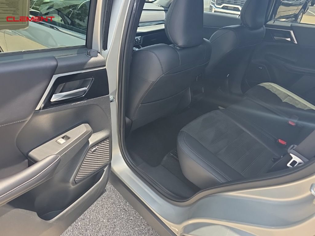 Used 2025 Mitsubishi Outlander SE AWD/4WD image 22