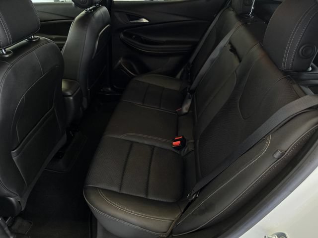 Used 2022 Buick Encore GX Essence FWD image 29