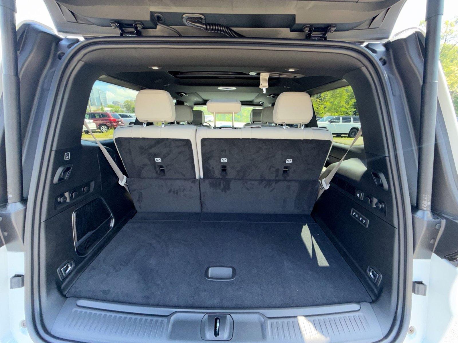 New 2026 Jeep Grand Wagoneer Limited AWD/4WD image 27