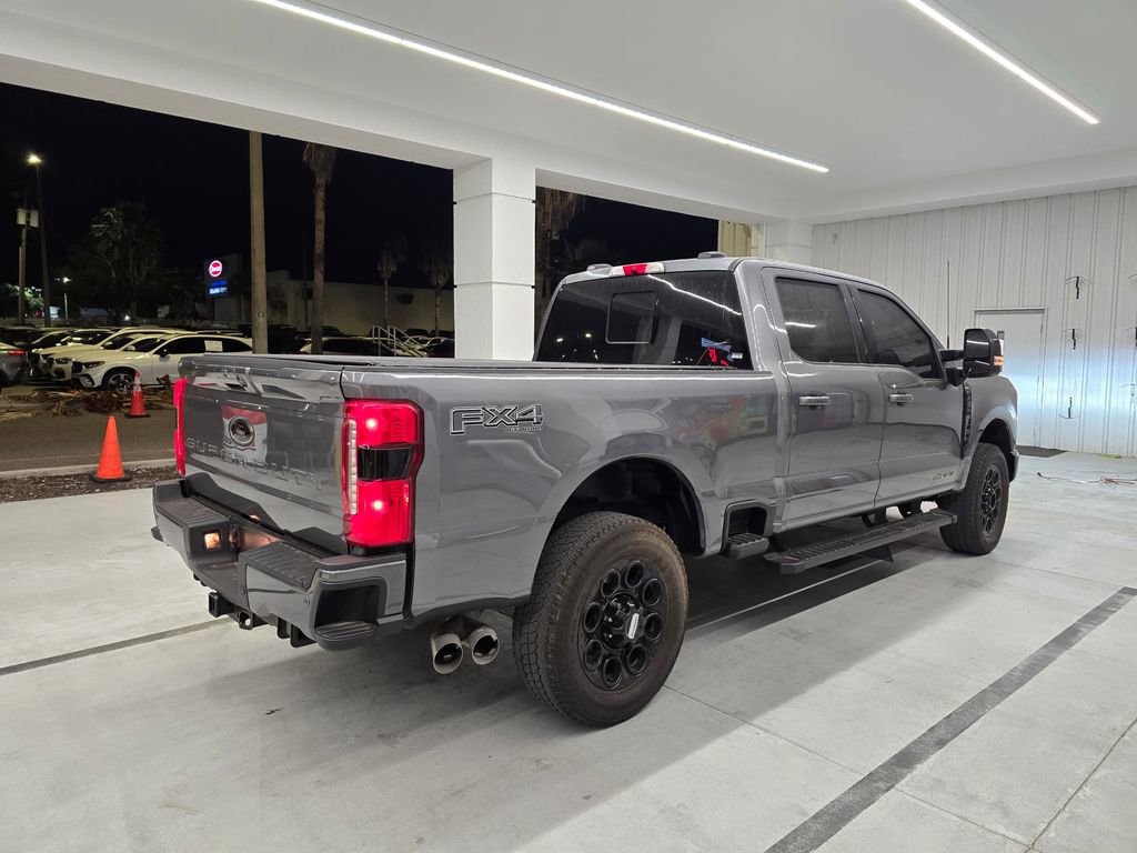 Used 2024 Ford F250 Lariat w/ Black Appearance Package image 7
