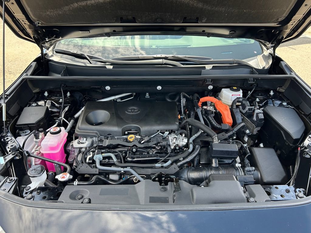 Used 2022 Toyota RAV4 XLE Premium image 29