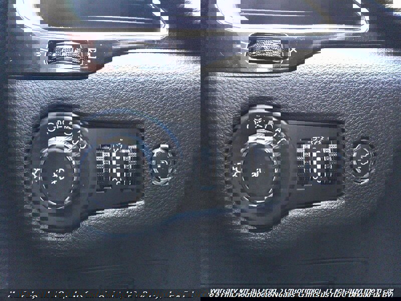 Used 2019 Jeep Cherokee Latitude Plus image 42