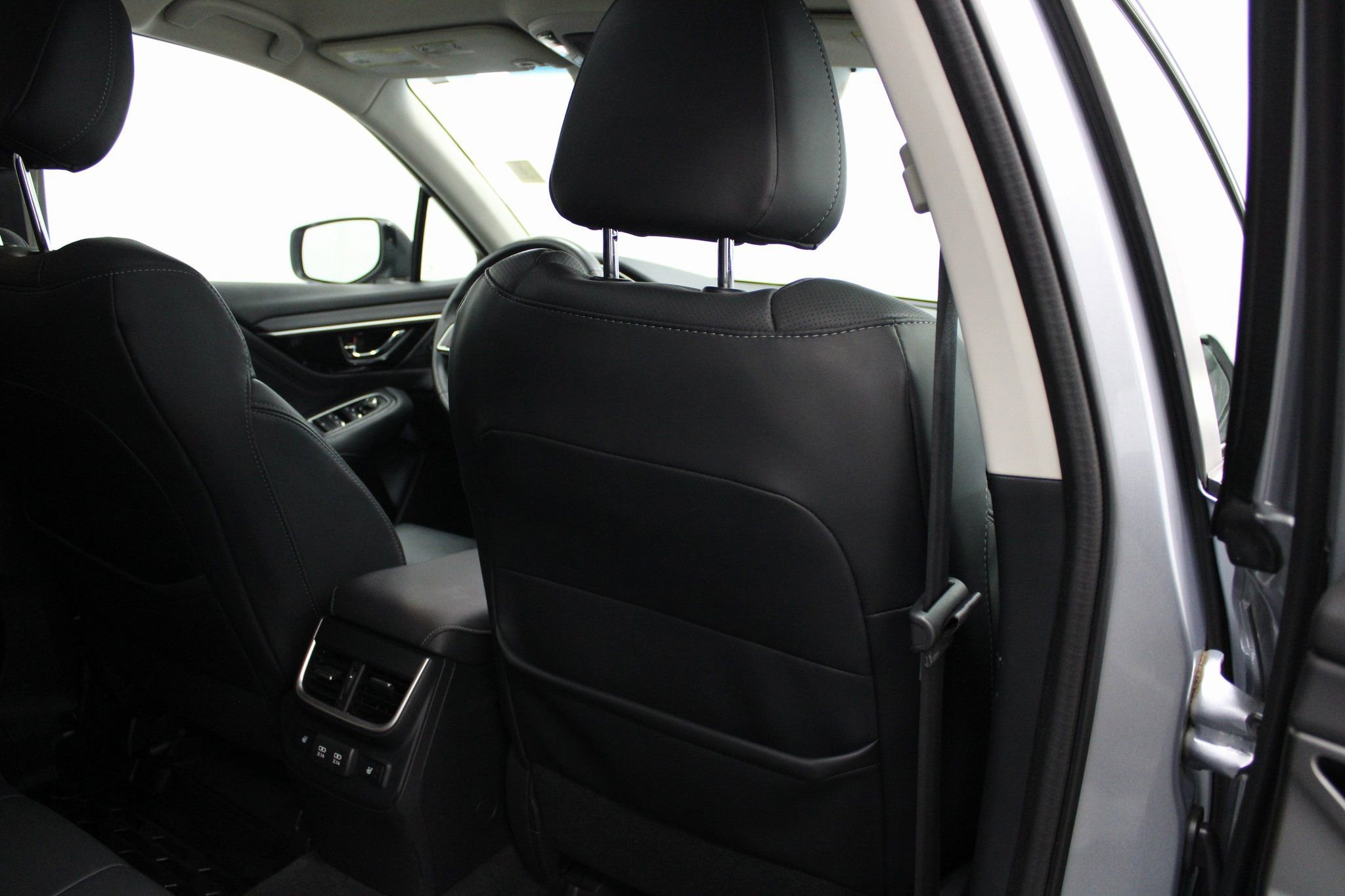 Used 2022 Subaru Outback Limited w/ Popular Package #2 image 25