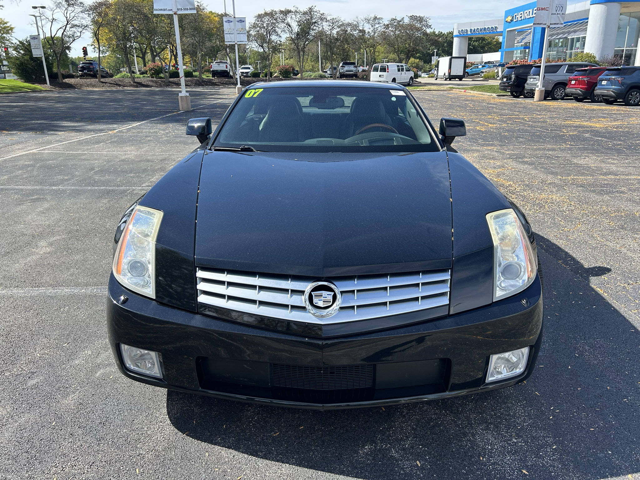 Used 2007 Cadillac XLR RWD image 2