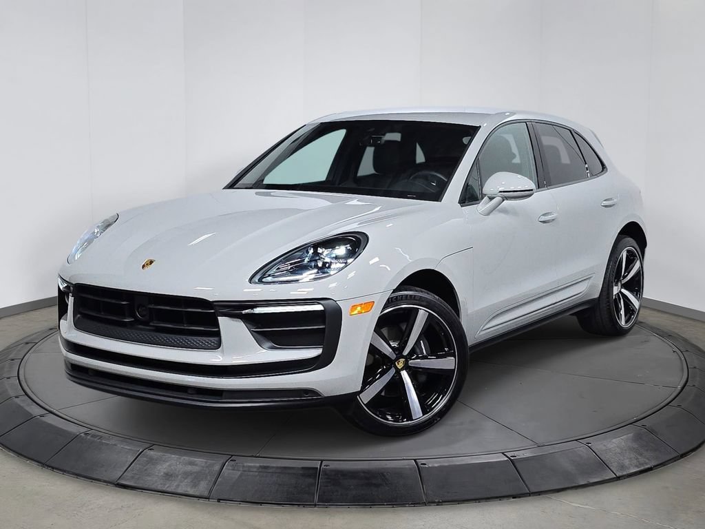 Certified 2026 Porsche Macan AWD/4WD image 1