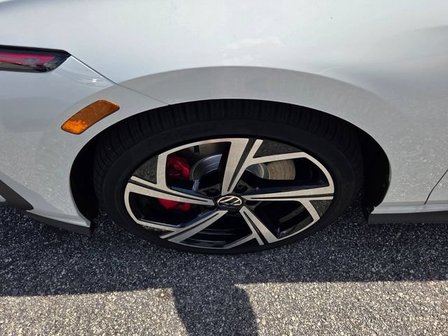 New 2026 Volkswagen GTI SE FWD image 16