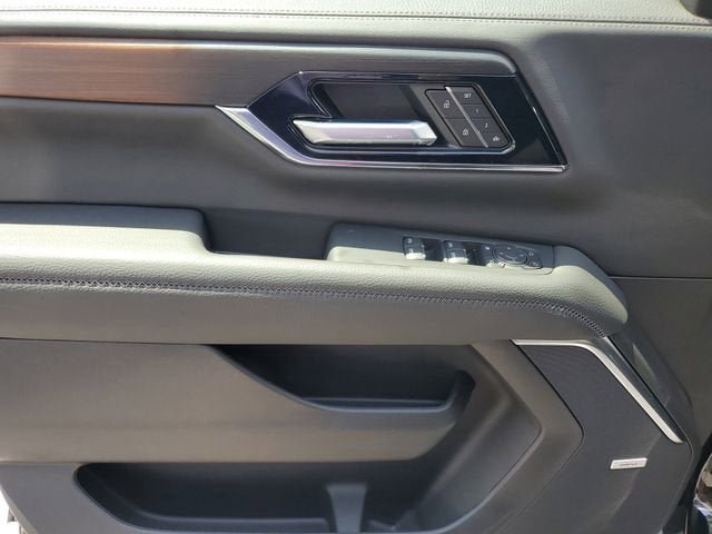 New 2026 GMC Yukon XL Denali AWD/4WD image 17