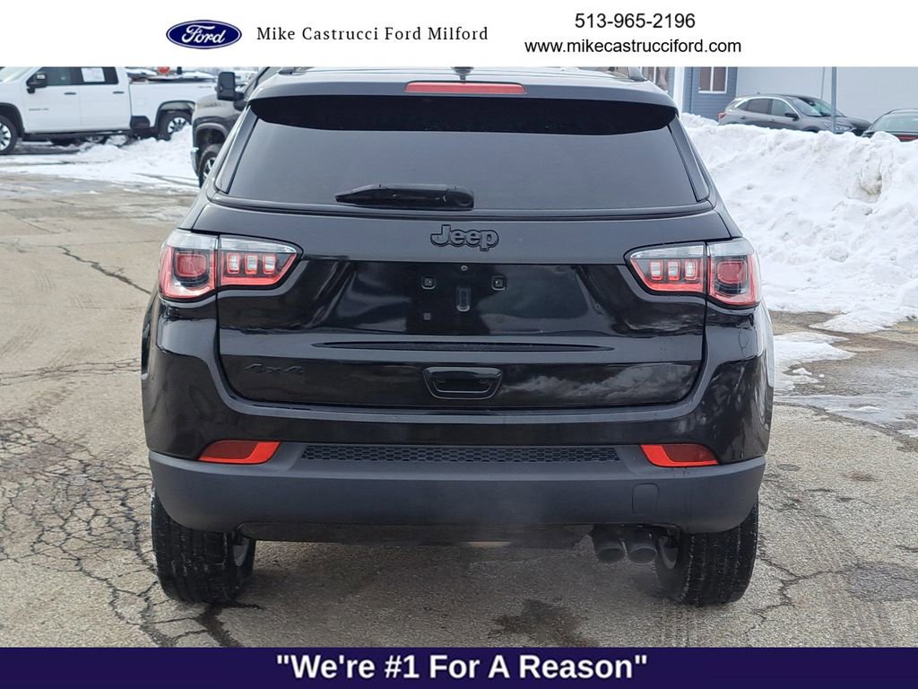 Used 2018 Jeep Compass Latitude w/ Popular Equipment Group image 4